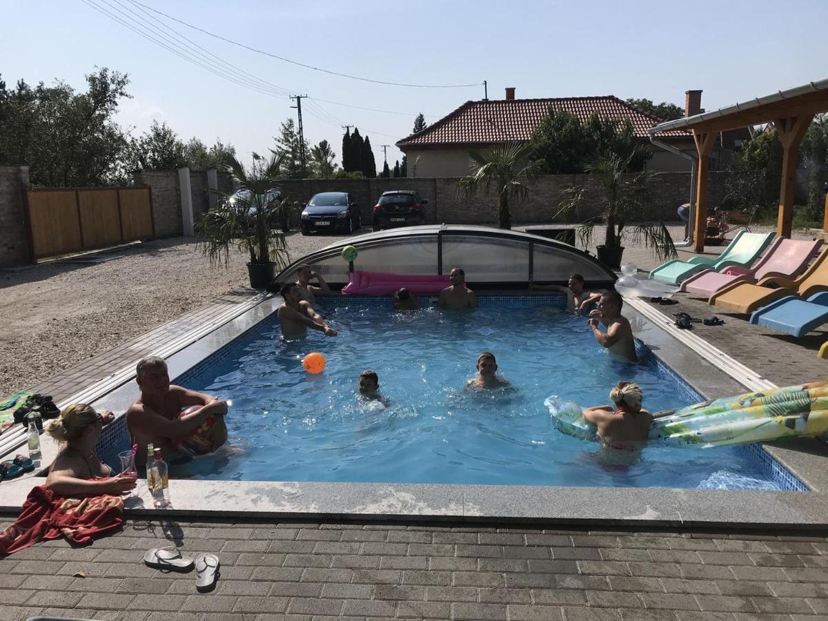 Nice Big House Balatonfenyves Exterior foto